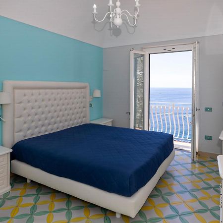 Apartments Amalfi Design Sea View Accessible By 250 Steps Экстерьер фото