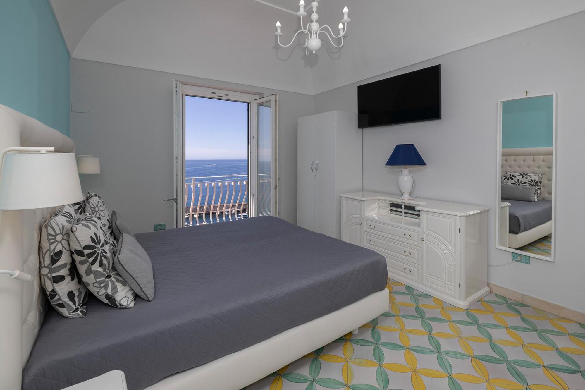 Apartments Amalfi Design Sea View Accessible By 250 Steps Экстерьер фото